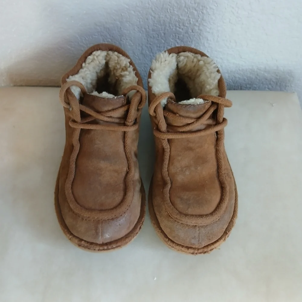 UGG Boys Brown Tan Suede Lace Up Boots Boities Size 10